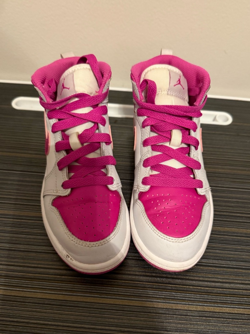 Nike Air Jordan 1 Mid Pink White Kids Size 13C Youth Sneakers FD8781-500